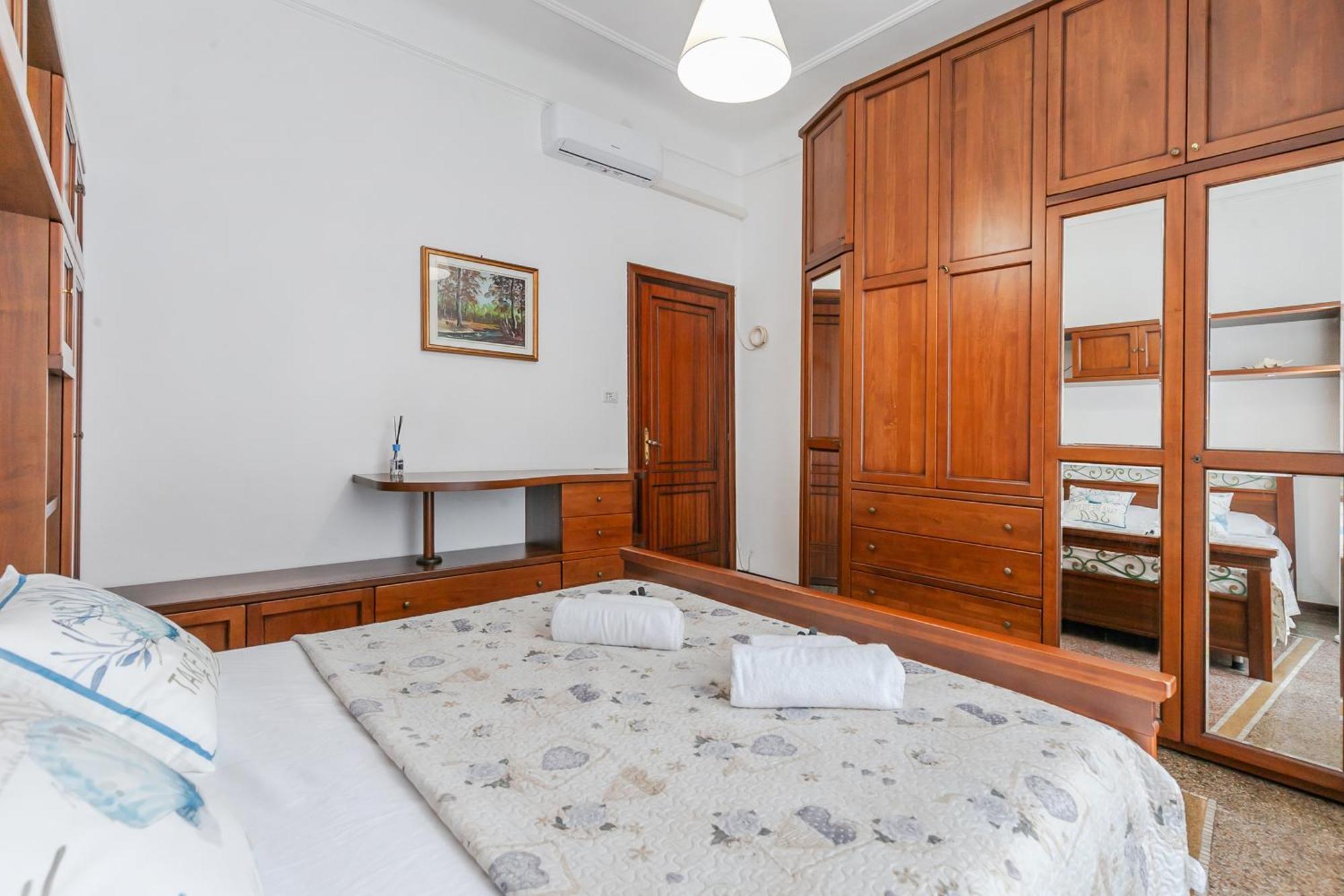 "Casa Franca" Sea Front With Wifi & Air Conditioning Savona Exterior photo