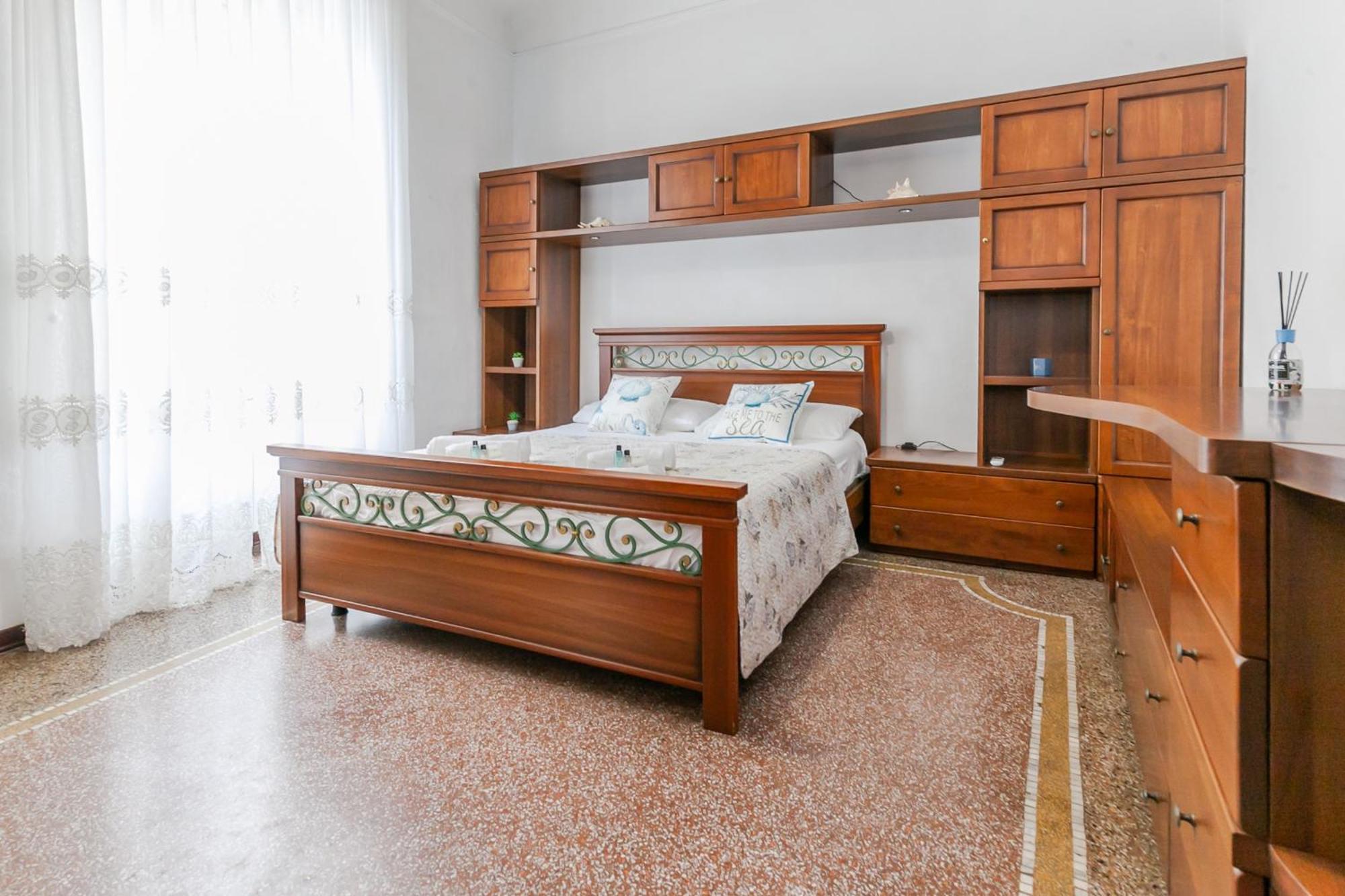 "Casa Franca" Sea Front With Wifi & Air Conditioning Savona Exterior photo